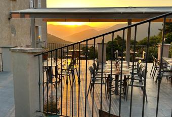 H  tel U Frascone has Balcony rooms