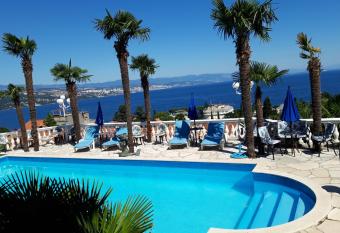 Apartments Darijana has Balcony rooms