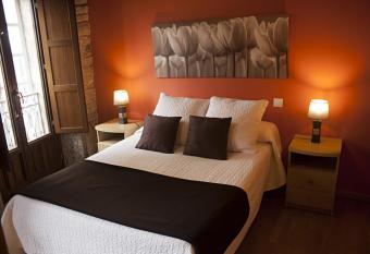 PR Badalada allows 18 year olds to book a room