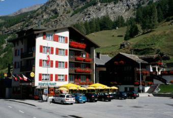 Roby has Balcony rooms