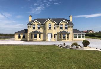 Seashore B&B allows 18 year olds to book a room