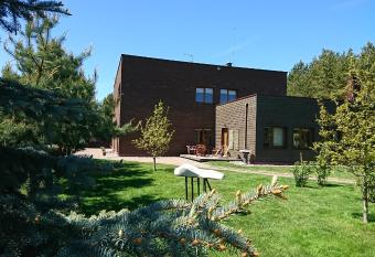 Apartamentai Galerija allows 18 year olds to book a room