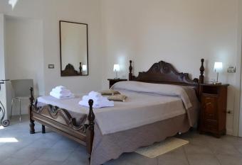 freemocco has Balcony rooms