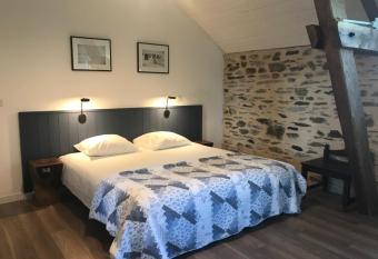 La Rame has Balcony rooms