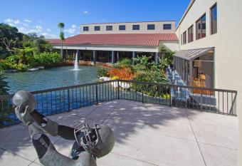 Miami Lakes Hotel has Balcony rooms