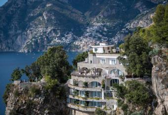 Hotel Piccolo Sant Andrea has Balcony rooms