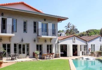 Maison H Guest House has Balcony rooms