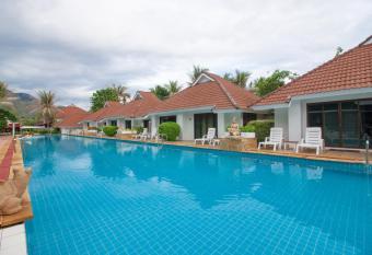 The Privacy Beach Resort & Spa has Balcony rooms