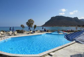 Blue Beach Villas Apartments has Balcony rooms