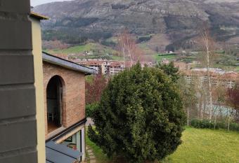 ABARAXKA Azkoitia Hostel has Balcony rooms