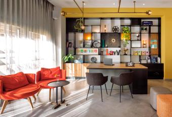 Prima City Hotel allows 18 year olds to book a room