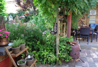 Oddingsplace has Balcony rooms