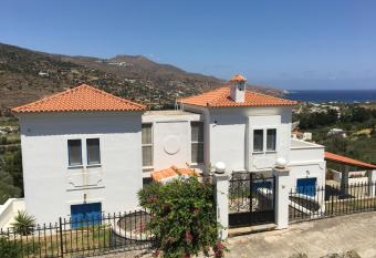 Villa Sis has Balcony rooms