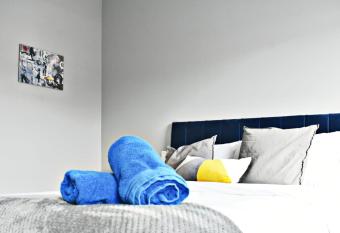 California Lodge allows 18 year olds to book a room