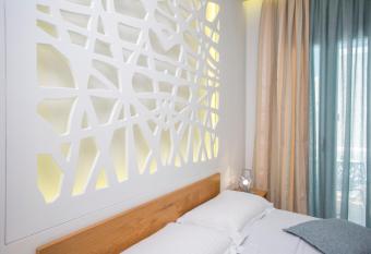 Glykeria allows 18 year olds to book a room