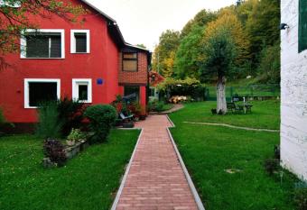 Holiday Home Modric has Smoking/Balcony rooms