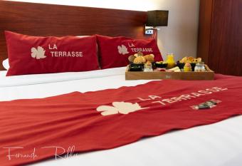 Hotel La Terrasse has Balcony rooms