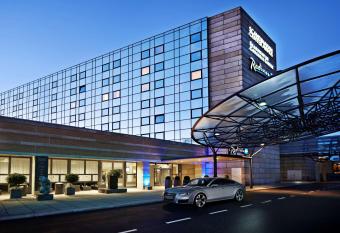Radisson Blu Scandinavia Hotel Aarhus allows 18 year olds to book a room