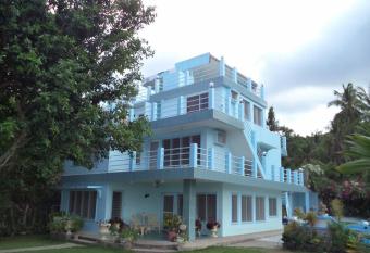 High Steps Pension allows 18 year olds to book a room