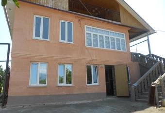 U Ashota has Balcony rooms