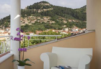 Akti has Balcony rooms