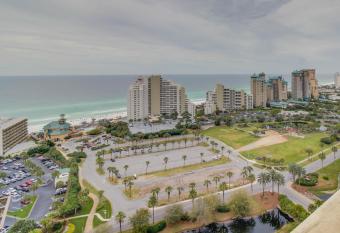 Luau I 7205 has Balcony rooms