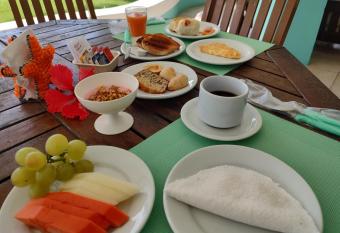 Villa Caracol has Balcony rooms