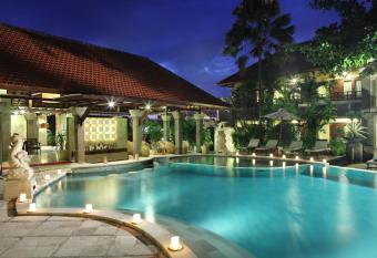 Adhi Jaya Hotel has Balcony rooms