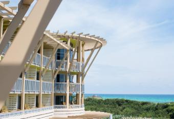 Watercolor Inn & Resort has Balcony rooms