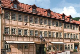 Hotel Zum Kanzler allows 18 year olds to book a room