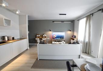 Apartament LAVENDER allows 18 year olds to book a room