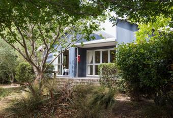 The Claremont Motel allows 18 year olds to book a room