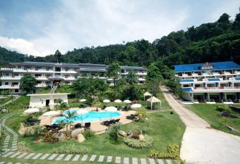 Khaolak Sunset Resort - Adults Only - SHA Extra Plus allows 18 year olds to book a room