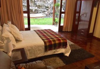 Lima Mini Aparts Monterrico - Cerca Embajada EEUU has Balcony rooms