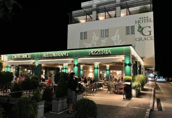 Hotel Grace has Balcony rooms