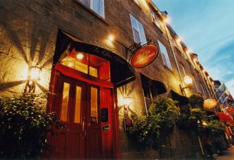 Le Clos Saint-Louis allows 18 year olds to book a room