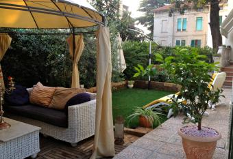 B&B Magnolia has Balcony rooms