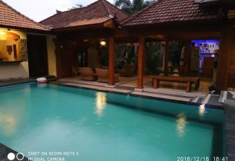 Medewi Beach Inn has Balcony rooms