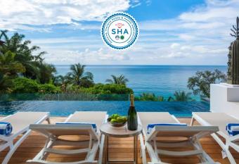 Sawan Anda Villa by Bluesiam Group - SHA Certified has Balcony rooms