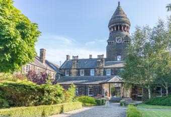 Hinsley Hall allows 18 year olds to book a room