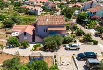 Apartment Adriana has Balcony rooms