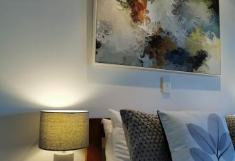 ASURE Ascot Motor Inn has Balcony rooms