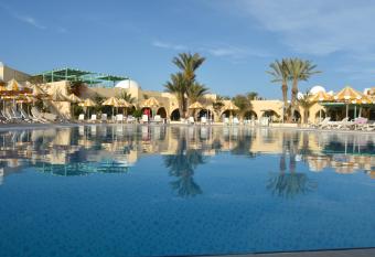 Hotel Venice Beach- Families and Couples Only has Balcony rooms