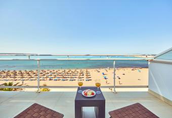 Saul   By Puro allows 18 year olds to book a room