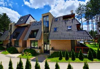 Apartments Pino D oro has Balcony rooms