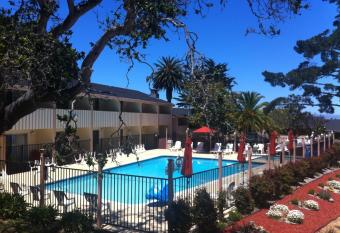 Americas Best Value Presidents Inn on Munras has Balcony rooms