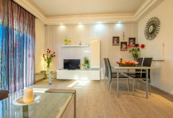 Rodia Apartments has Balcony rooms