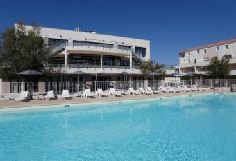 Vacanc  ole - R  sidence Cap Camargue allows 18 year olds to book a room