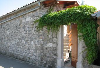 Apartma Furlan has Balcony rooms