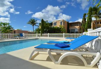 Pelican Pearl has Balcony rooms